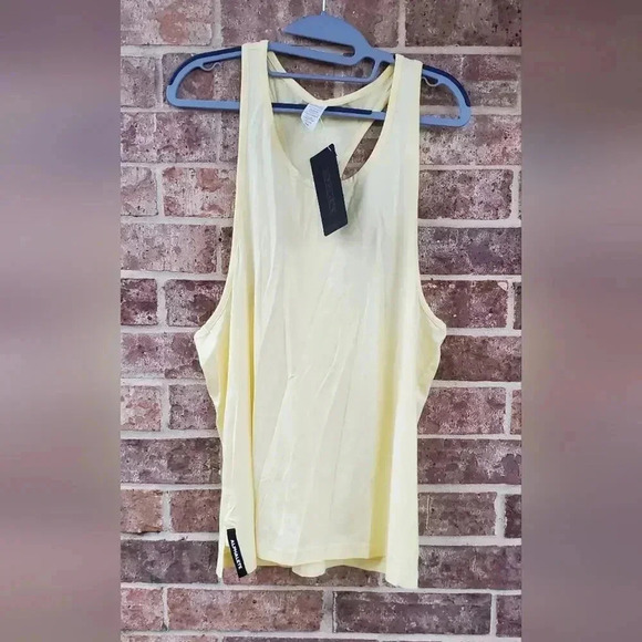 Alphalete Light Yellow Stringer Men's Tank Size M - Picture 1 of 5